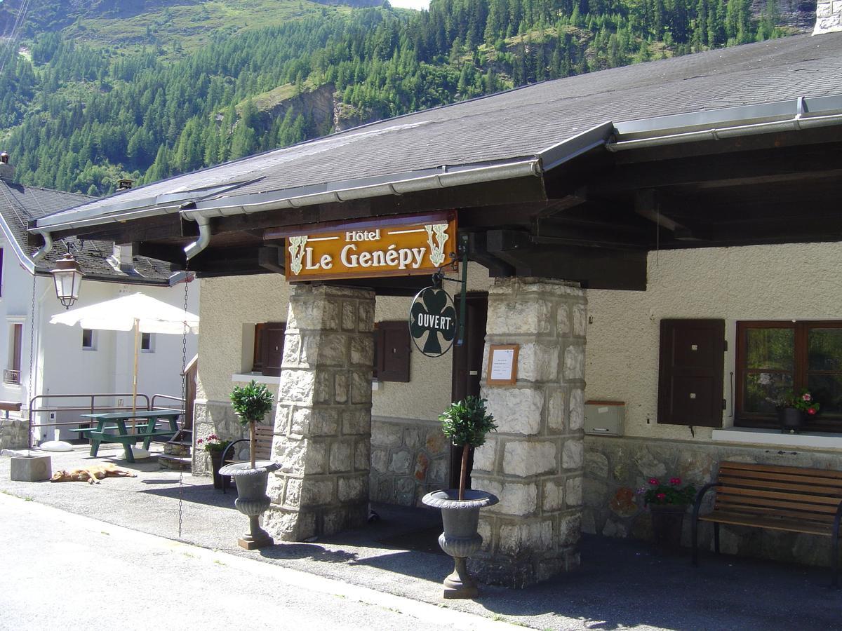 Hotel Le Genepy Tignes Bagian luar foto