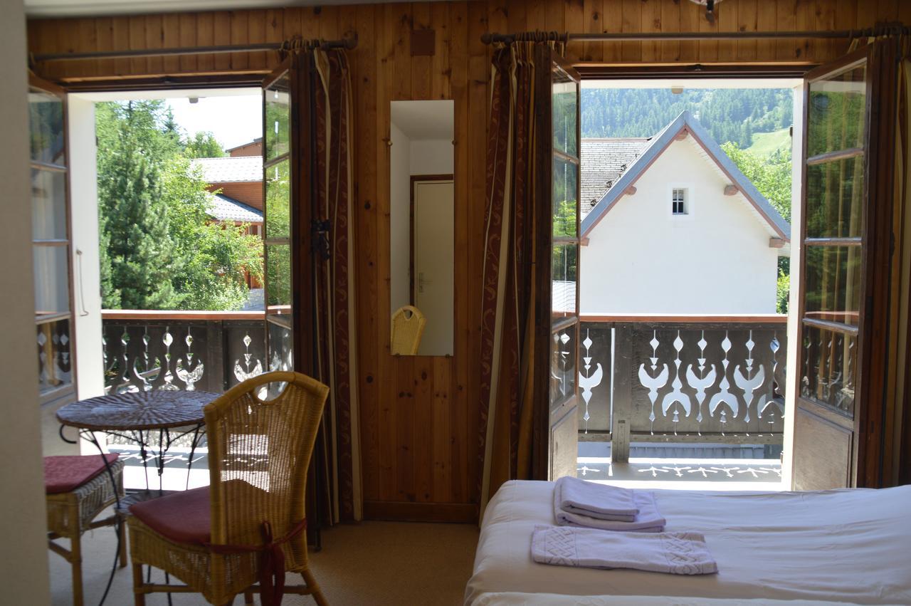 Hotel Le Genepy Tignes Bagian luar foto
